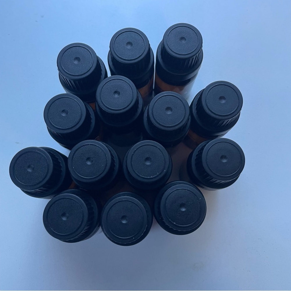 Good Vibes Only Essential Oil Set - Picture 4 of 4